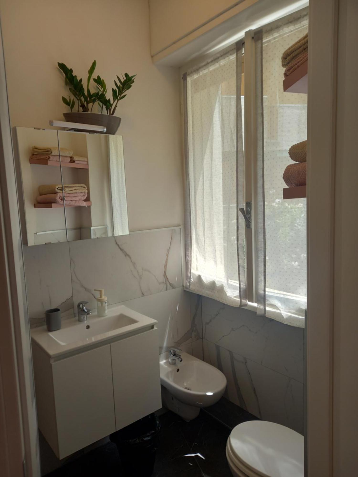 Minihouselarissa Diverona Bagian luar foto