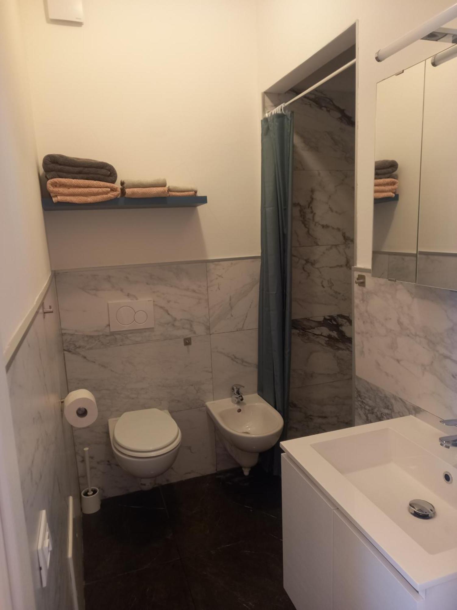 Minihouselarissa Diverona Bagian luar foto